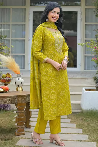Women yellow silk blend bandhani embroidered straight kurta trousers with dupatta