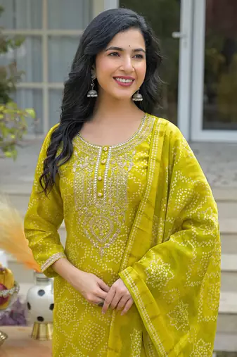 Women yellow silk blend bandhani embroidered straight kurta trousers with dupatta