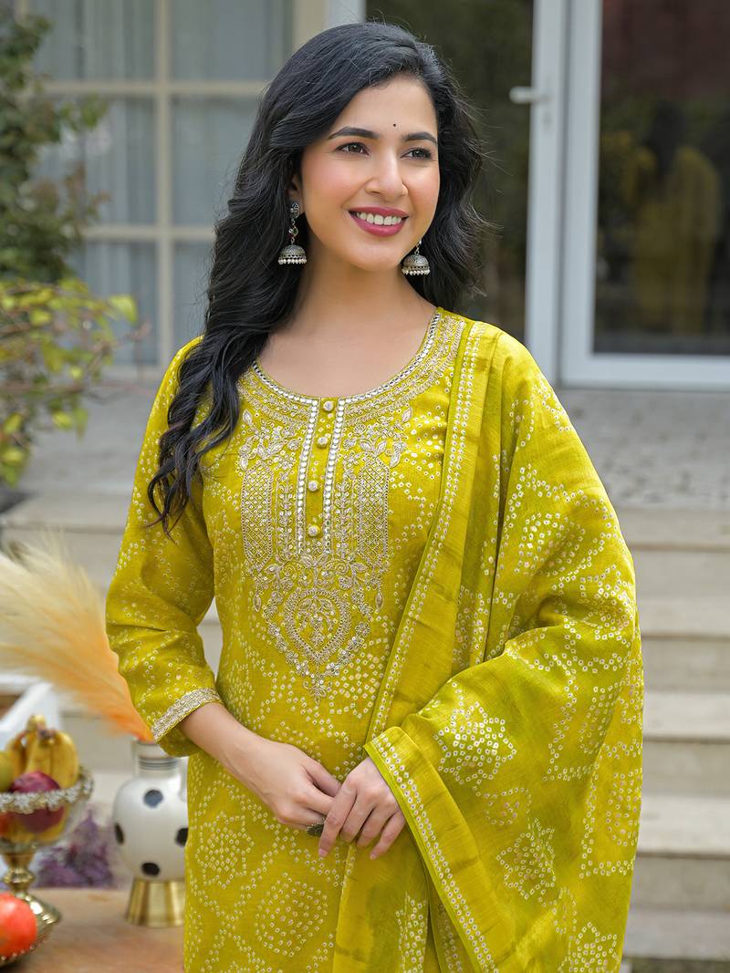 Women yellow silk blend bandhani embroidered straight kurta trousers with dupatta