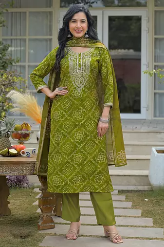 Women green silk blend bandhani embroidered straight kurta trousers with dupatta