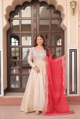 Off white sequins Zari embroidered Kurti with dupatta 1