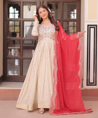 Off white sequins Zari embroidered Kurti with dupatta 3