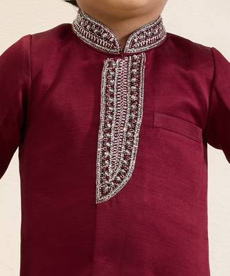 Maroon plain linen sherwani set 2