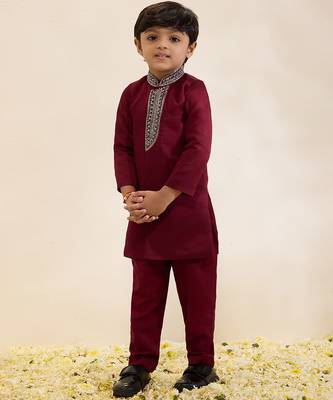 Maroon plain linen sherwani set 3