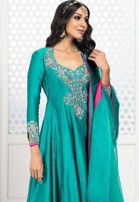 Green embroidered chanderi anarkali set 2