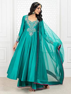 Green embroidered chanderi anarkali set 3