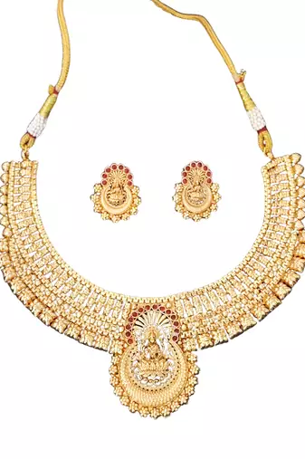 Temple jewellery lakshmi pendant choker for bridal wear