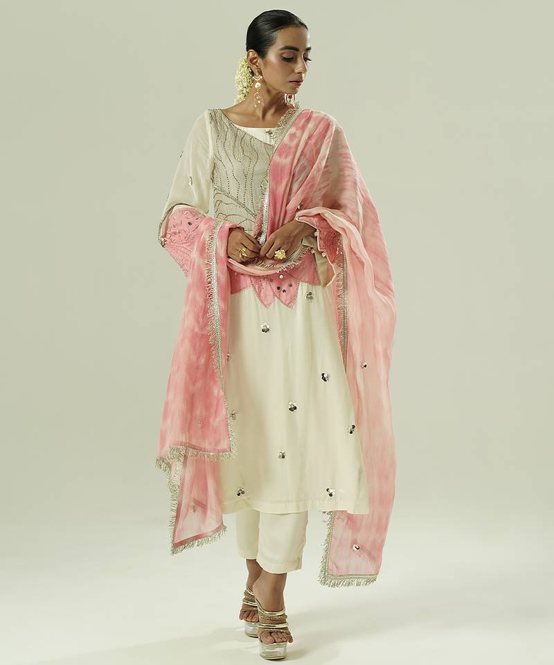Ivory embroidered georgette kurta set