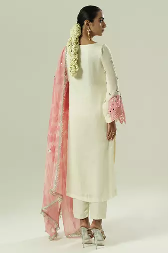 Ivory embroidered georgette kurta set