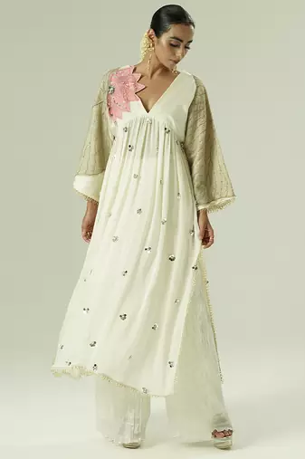 Ivory embroidered georgette kurta set