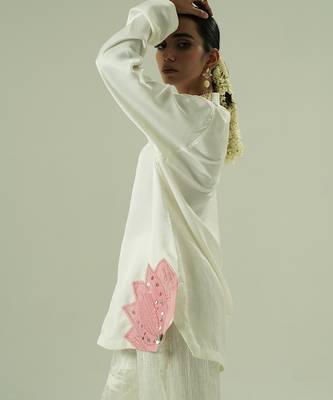 Ivory embroidered silk kurta set 4