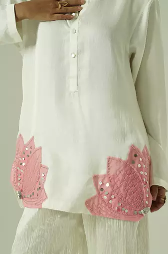 Ivory embroidered silk kurta set