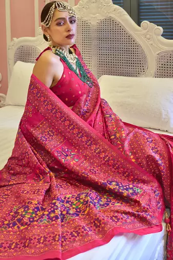premium rainbow georgette saree with blouse