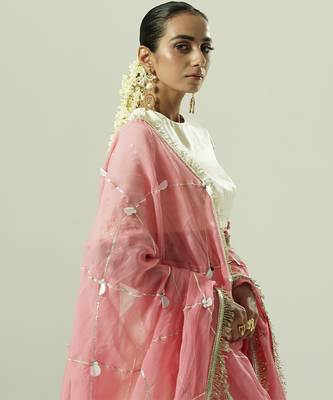 ivory embroidered georgette lehenga set 4