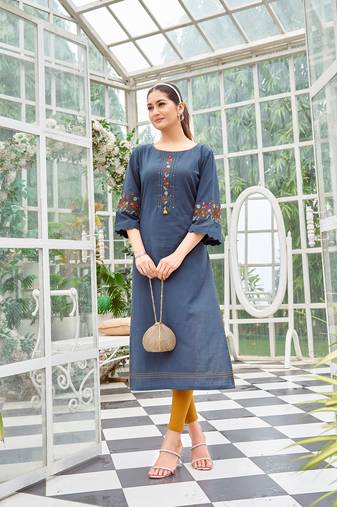 Women Rayon & Thread Work Ethnic Dress