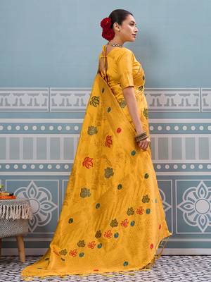 yellow printed silk blend wedding wear saree with blause  4