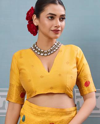 yellow printed silk blend wedding wear saree with blause  5