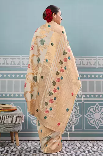 white printed silk blend wedding wear saree with blause 