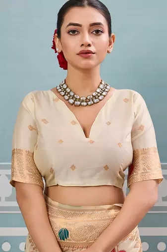 white printed silk blend wedding wear saree with blause 