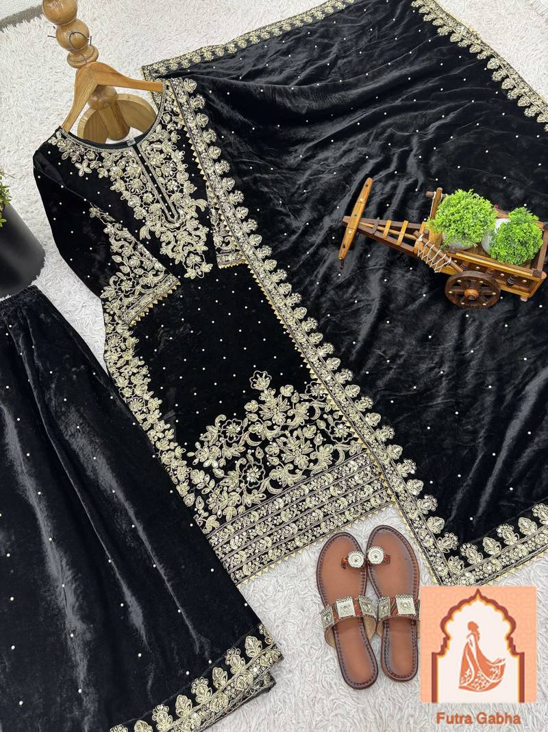 Black Velvet Suit Set with Heavy Zari Sequence & Pearl Work