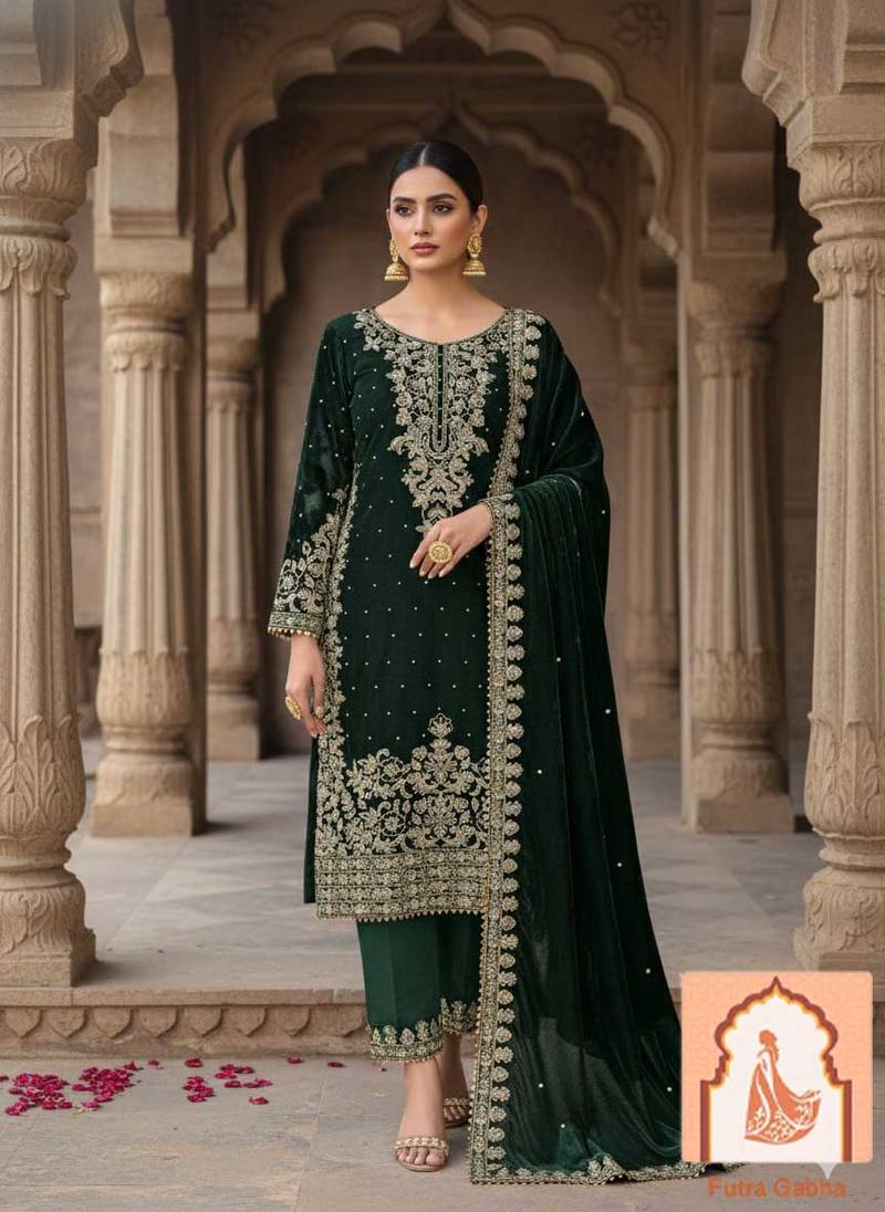 Green Velvet Suit Set with Heavy Zari Sequence & Pearl Work
