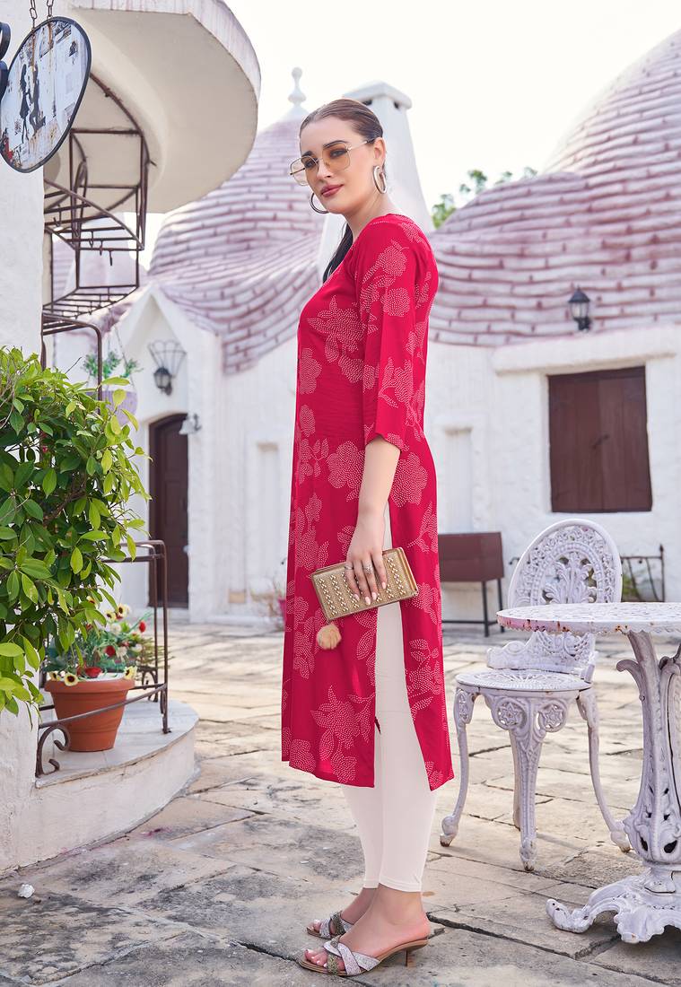 Women Print & Rayon Straight Kurti