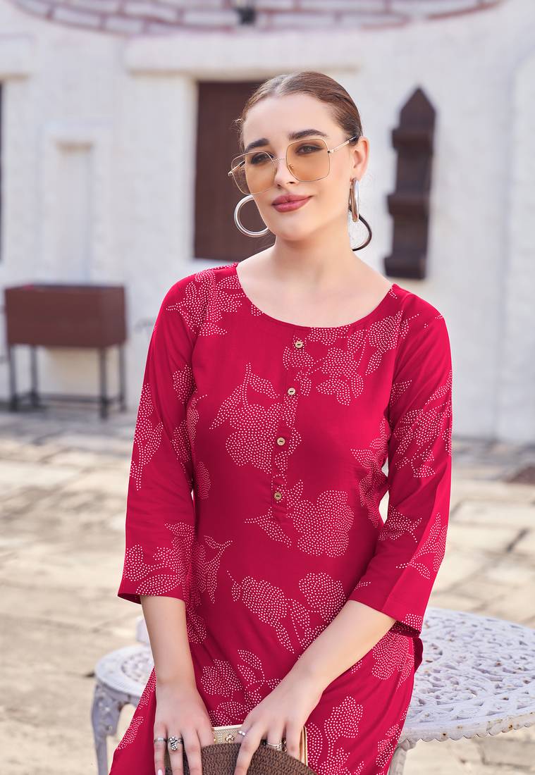 Women Print & Rayon Straight Kurti