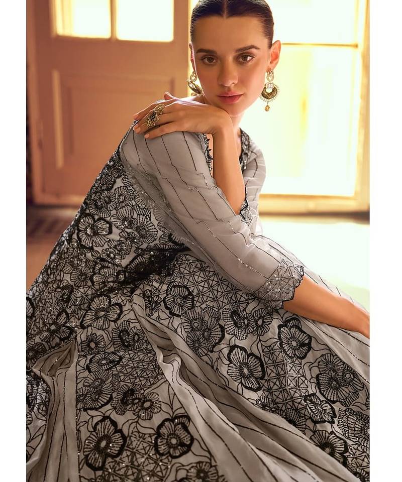 Grey georgette full stitched wedding gowns - Full stitched free size