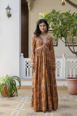 multicolor printed muslin  anarkali long kurtis with dupatta 3
