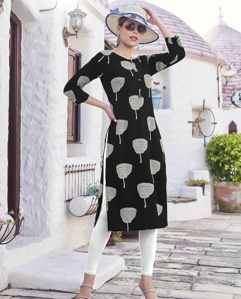 Women Print & Rayon Straight Kurti