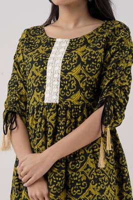 red printed pure cotton short kurti 5