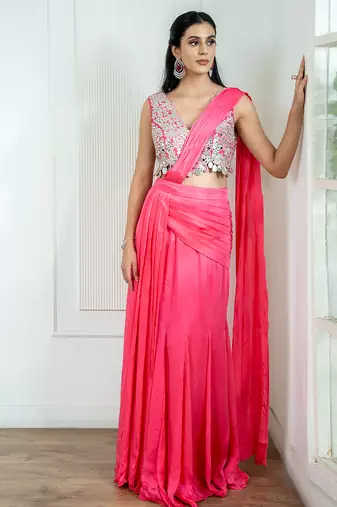 Pink plain georgette saree