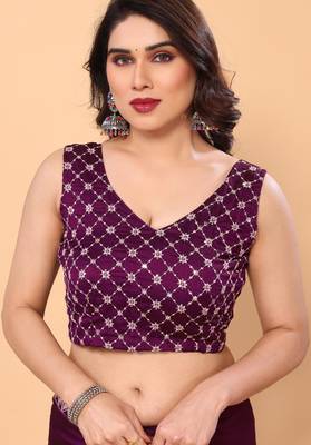 wine georgette saree with embroidery border with blouse piece 5