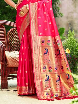 rani pink silk blend woven work traditional saree 3