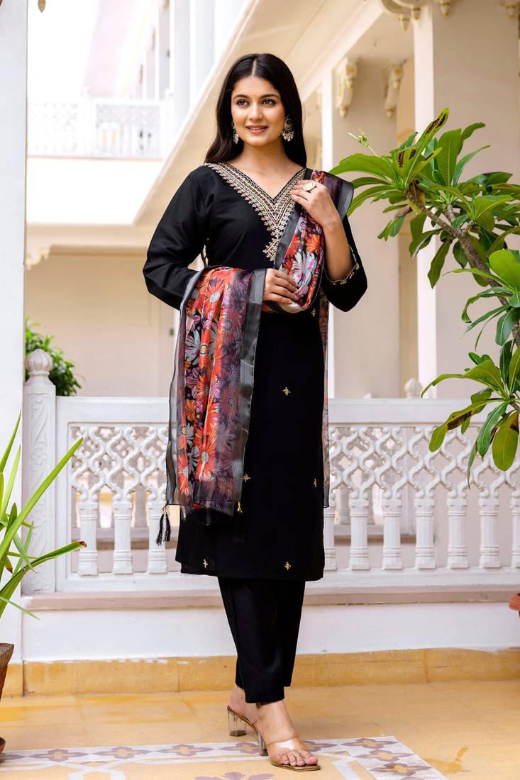  Viscose Chanderi Embroidery Work Straight Kurta Pant and Dupatta Set
