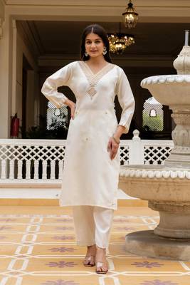  Viscose Chanderi Embroidery Work Straight Kurta Pant and Dupatta Set 4