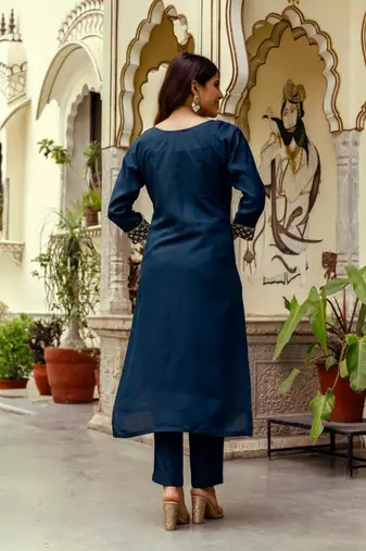  Viscose Chanderi Thread Work Straight Kurta Pant and Dupatta Set