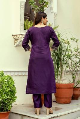  Viscose Chanderi Thread Work Straight Kurta Pant and Dupatta Set 4