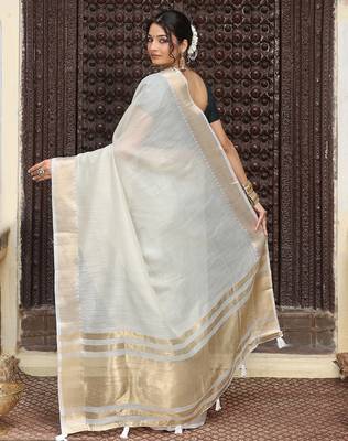 Ligth white plan cotton saree casual wear saree with blouse 3