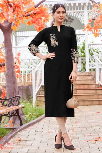 Women Embroidered & Rayon Straight Kurti