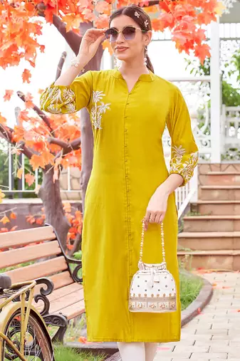 Women Embroidered & Rayon Straight Kurti