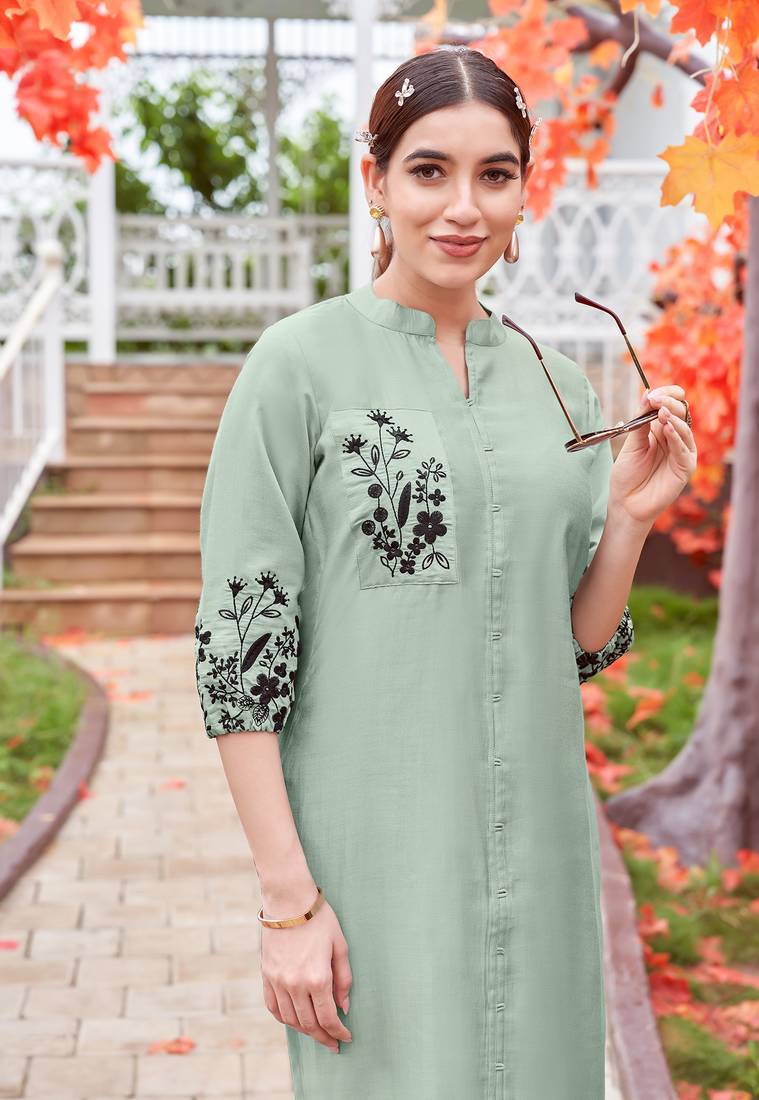 Women Embroidered & Rayon Straight Kurti