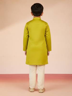 green satin kurta set  4