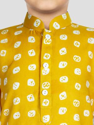 yellow linen slub kurta pyjama set  2