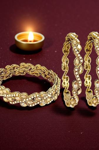 Set of 4 victorian style wave design bangles