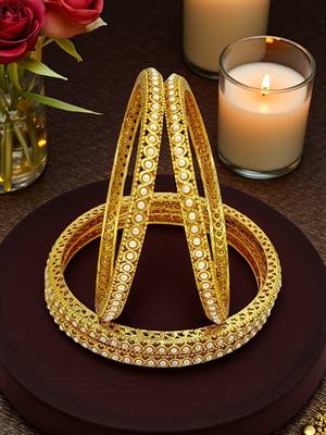 Set of 4 gold plated sleek moti bangle set 1