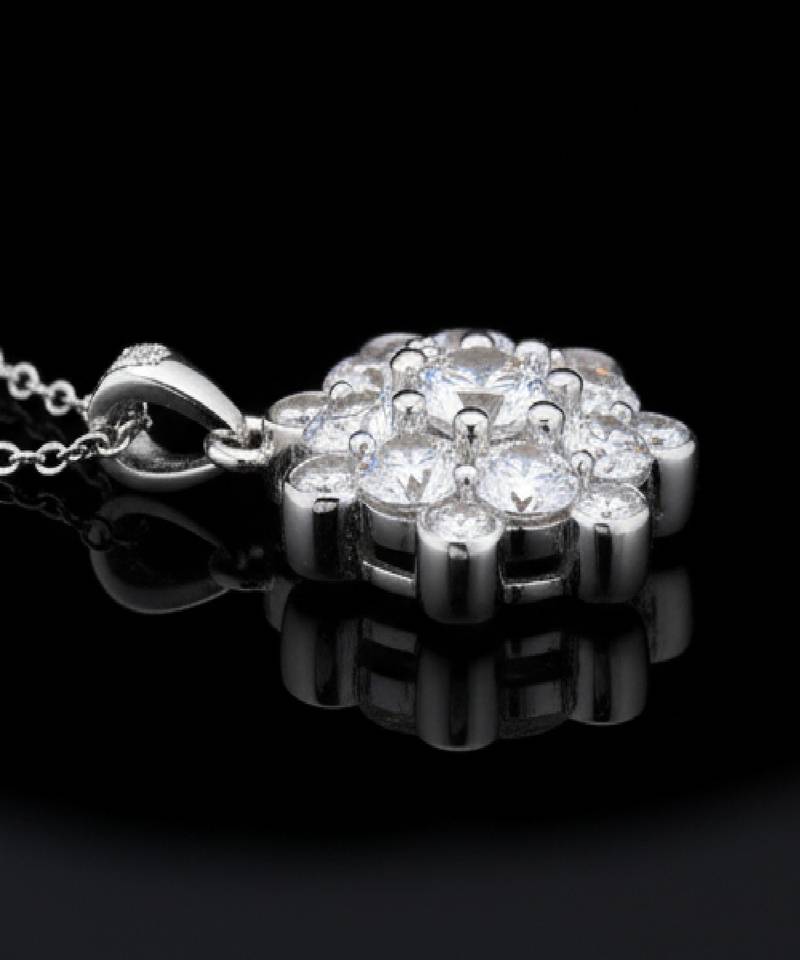 Pure 925 silver cluttered flower moissanite pendant for women