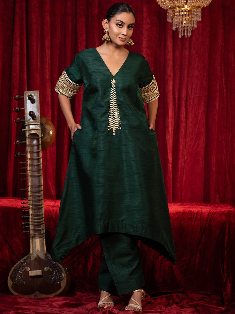 Green v-neck zari kurta with lace detail, side pocket & plazzo set