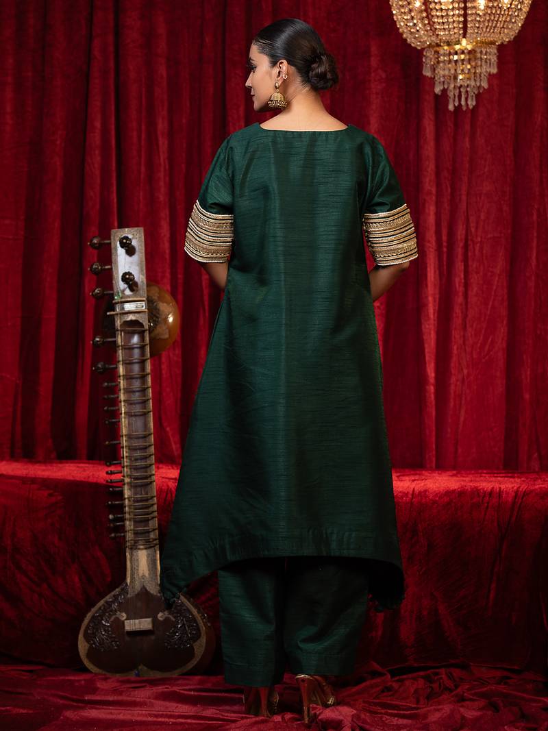 Green v-neck zari kurta with lace detail, side pocket & plazzo set