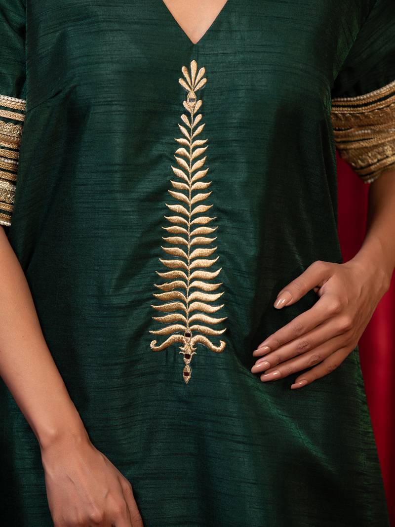 Green v-neck zari kurta with lace detail, side pocket & plazzo set
